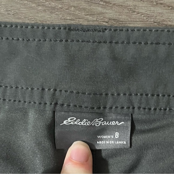Eddie Bauer Womens Outdoor Skort Stretch in Grey Size 8 Pockets Short Lined - Picture 9 of 9